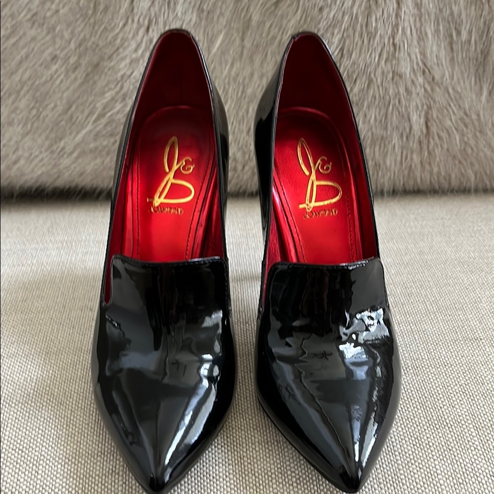 Black and Red High Heeled Pumps - Picture 2 of 5
